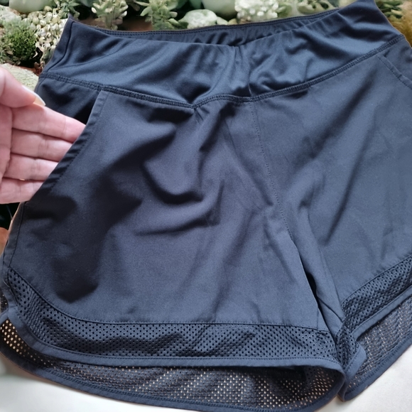 Layer8 Qwick-Dry Active Shorts - Picture 5 of 7